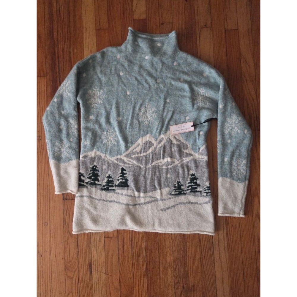 Cupcakes & Cashmere NWT Mountain Snowflake Mock Neck Sweater Blue Large